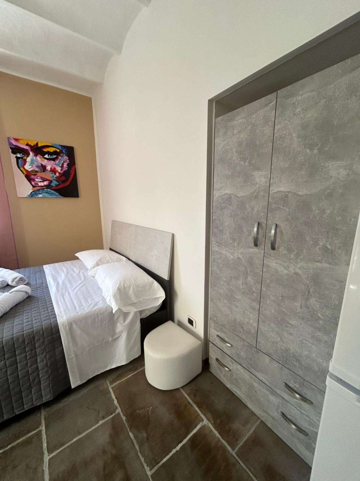 Aparthotel Oltre - Dove Cielo E Mare Si Uniscono à Milazzo Extérieur photo